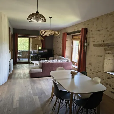 Saisonnee - De Charme En Aveyron Centres